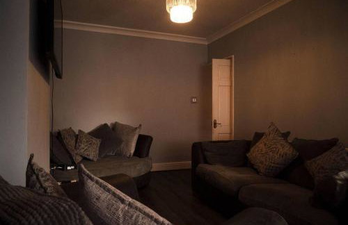 Captivating 3-Bed House in Birmingham - Foto 2