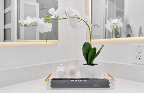 The Suite Spot! Downtown Skyline Views! Sleeps 12 - Foto 48