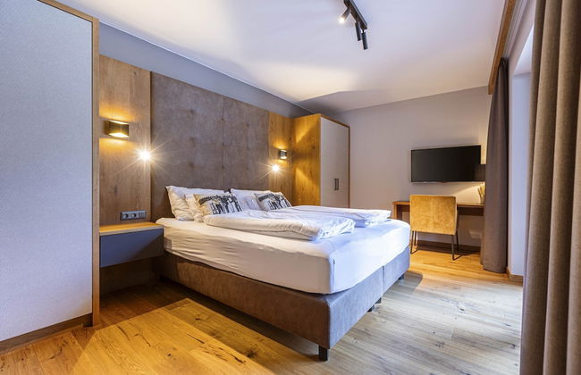 Spacious Apartment With Swimming Pool - Photo 4