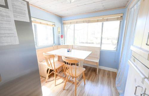 Near Yosemite Bass Lake Cabin with Hot Tub, Lake View, Pet Friendly - Photo 18