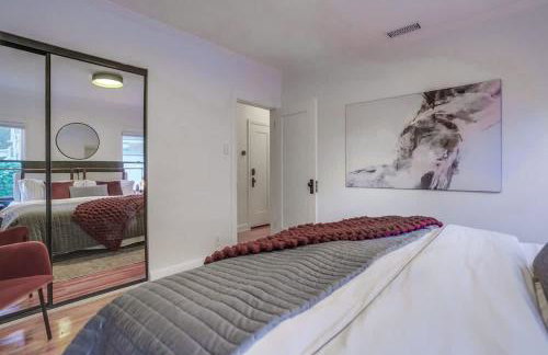Charming Pet Friendly Casa in the heart of LA - Foto 24