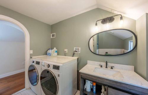 Pool House Near NYC FIFA Stay for Groups - Foto 49