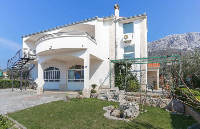 Apartment in Katel Gomilica Near Beach - Foto 1