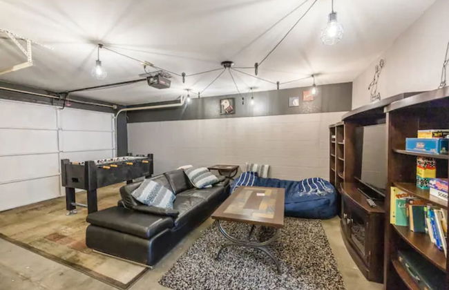 New Luxury Prescott Lynx B B 4k ft2 Sleeps 22 - Photo 51