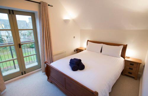 Pet friendly Cotswold Cottage with hot tub and swimming pools - Foto 11