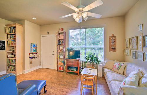 Cozy Texas Retreat with Patio, Grill and Fire Pit! - Foto 5