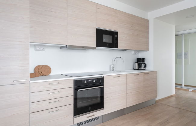 12th Floor Sauna Retreat with Stunning City Views - Photo 9