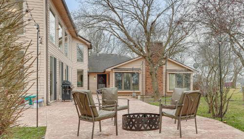 Woodburn Group Getaway Endless On-Site Fun! - Foto 2