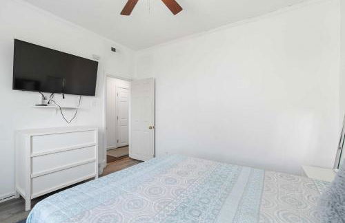 Oversized Family Beach Block Duplex with Game Room - Foto 23