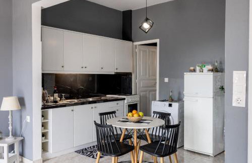 Cozy 2 Bedrooms Apartment on the Hill w/Netflix - Photo 2