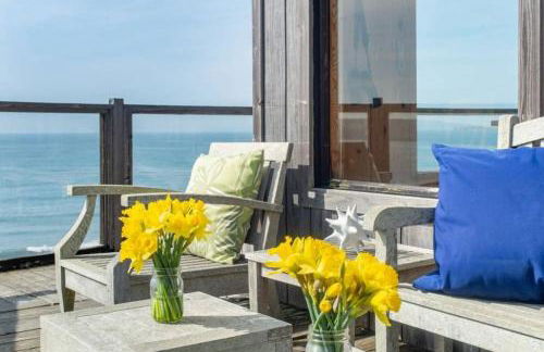 Breaking Waves! On the Bluff! AMAZING VIEWS!! BBQ! Fast WiFi! Walk to Beach!!! - Foto 6