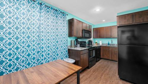 Chic 1BR Stay with King Bed and Free Park - Foto 5