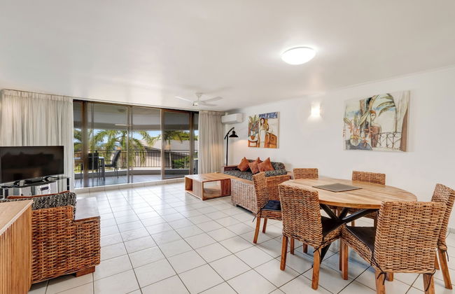 Roydon Beachfront Apartments - Photo 28