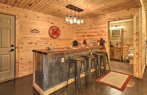 Serene Cabins with Decks and 8 Acres on Kiamichi River - Foto 30