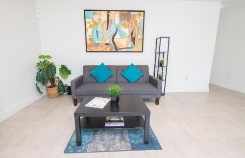 Spacious entire Apartment with Free Parking - Foto 16