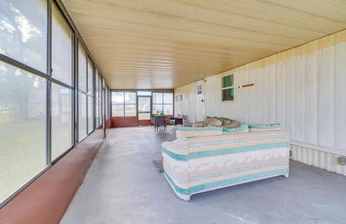 5 Mi to Golf Charming Hernando Home with Deck - Photo 21