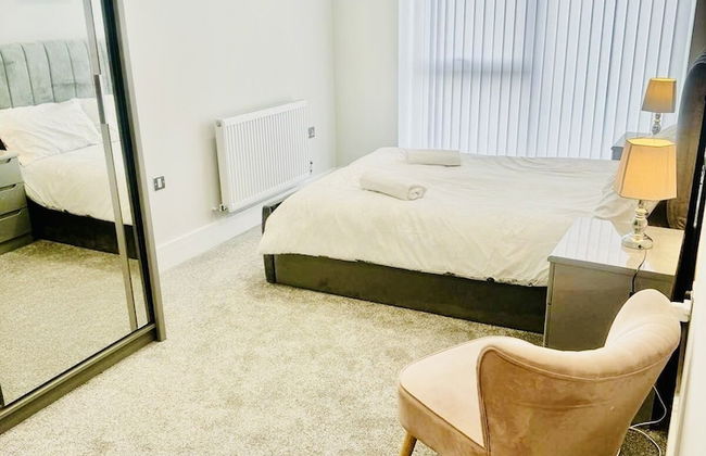 Stunning 2-bed Apartment in Barking - Foto 2