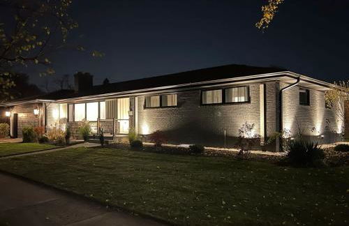 Casa 22 Luxury & Modern 3BD 2BA Home in Skokie - Photo 19