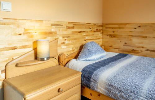 Ein Privatzimmer mit Fußbodenheizung und Pantryküche in der Nähe der Messe Dusche und WC werden gemeinschaftlich genutzt - Foto 1