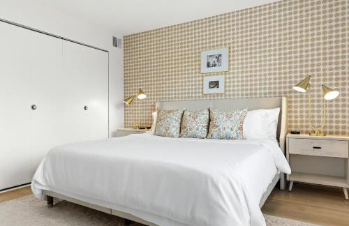 Renovated 1BR Upper Flat Modern King Suite - Foto 6