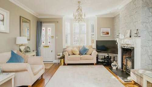 3 Bed 2 Bath Cottage with private parking and garage - Foto 5