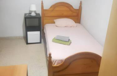 Charming apartment historic centre Granada 80 m² + balcony - Photo 9
