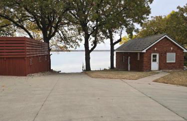 Luxury Family 5BR Lakefront private boat launch - Foto 46