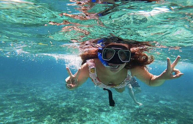 Excursão de catamarã Isla Mujeres, snorkeling, diversão, bar aberto e buffet - Foto 27