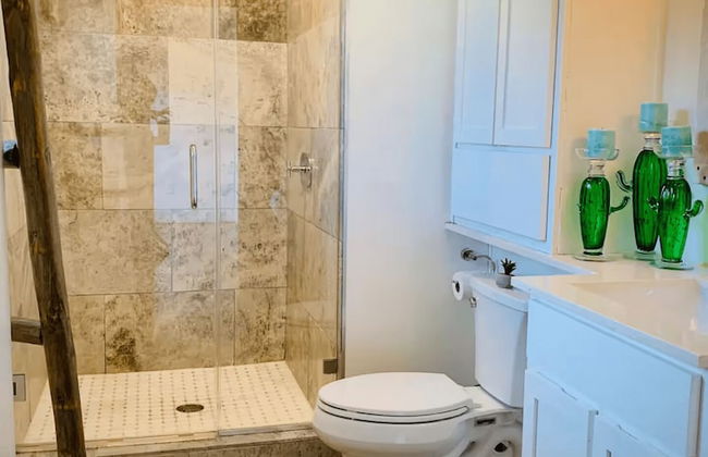 Swanky Townhome - Foto 12