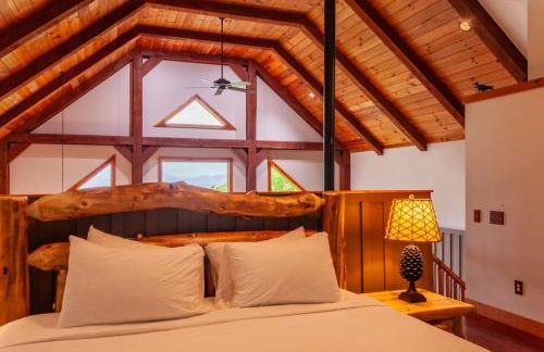 Chasing Sunsets: A Cozy 2-Bedroom Cabin in Smoky Mts with Stunning Mountain Views. - Foto 34