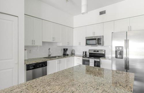 Blueground Miramar pool nr CB Smith Park MIA-156 - Foto 8