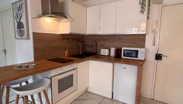 L'escale direct access to train station ideal location - Photo 3