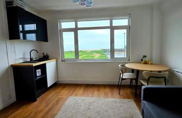Seaview 2 bedroom apartment - Foto 15