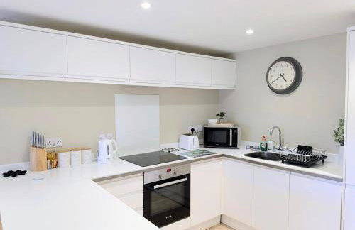 Compton Apartment with free parking - Photo 4