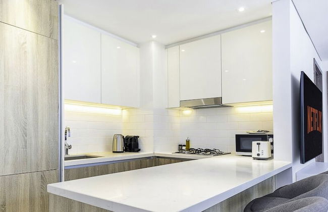 LUX Contemporary Suite Marina View 6 - Foto 8