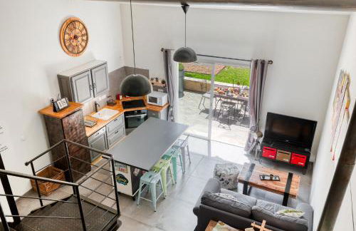 Le JARDIN DES DELIS gite NEUF avec piscine bio UV - Foto 9