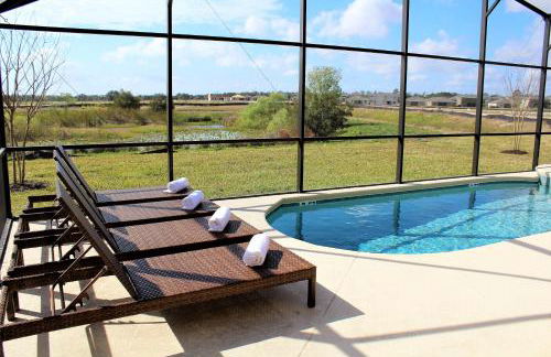 Ideal for Families & Couples - Lake View - South Facing Pool & Spa - Game Room - Providence Golf Community - Access to Resort Amenities - Photo 10