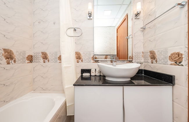 Luxury StayCation - Al Jawhara Tower Studio Apt in the Heart of Dubai - Photo 24