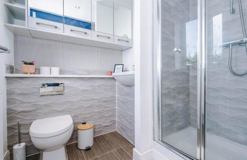 R&R - Modern Townhouse near Etihad & City Centre (5 Bedrooms, Free Parking) - Foto 22