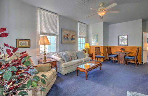 Less Than half Mi to Porretto Beach! Couples Retreat - Foto 26