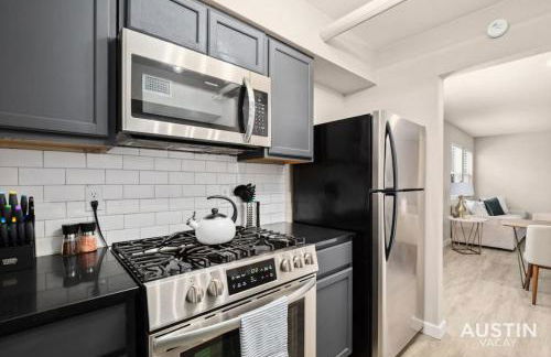 Walk to Restaurants or Cook in Subway Tile Kitchen - Photo 1