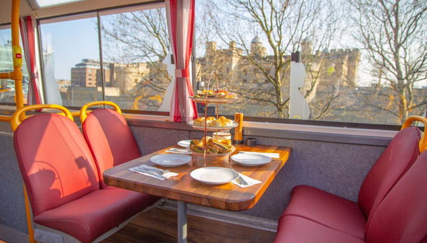 London Afternoon Tea Bus - Photo 4