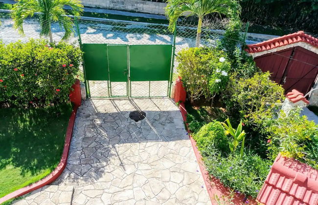 Oceanview Villa Walk to the beach - Photo 25