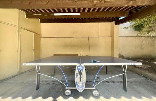 Bourgeois House - 16 personnes, Piscine, 6 chambres, 8 lits, 4 SDB, Centre-ville, CLIM - Foto 23