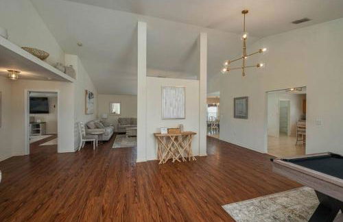 Fireside Hot Tub, King Bed Suite - Foto 12