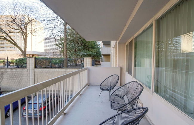 Fantastic 2BR Condo with Gym - Photo 25