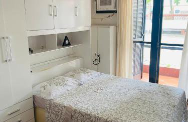 Cantinho de Vó em Itaúna - Passos da praia na melhor localização com Ar Condicionado e estacionamento - Foto 18