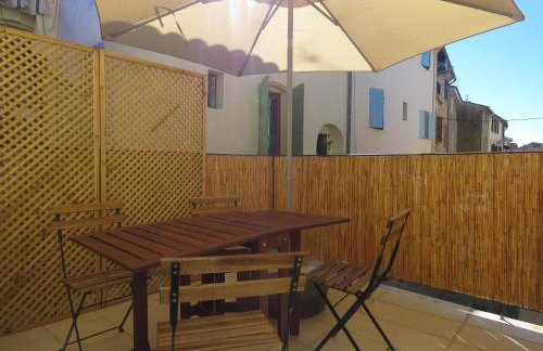 Appartement centre historique avec Terrasse au porte de la Camargue - Photo 13