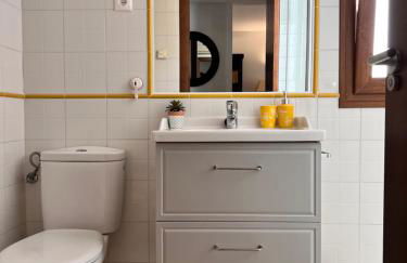 Punta Prima - Charming Spanish Apartment with South-Facing Terrace by the Sea - Foto 13