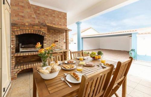 Casa das Grutas - Spacious villa with private parking - Photo 34